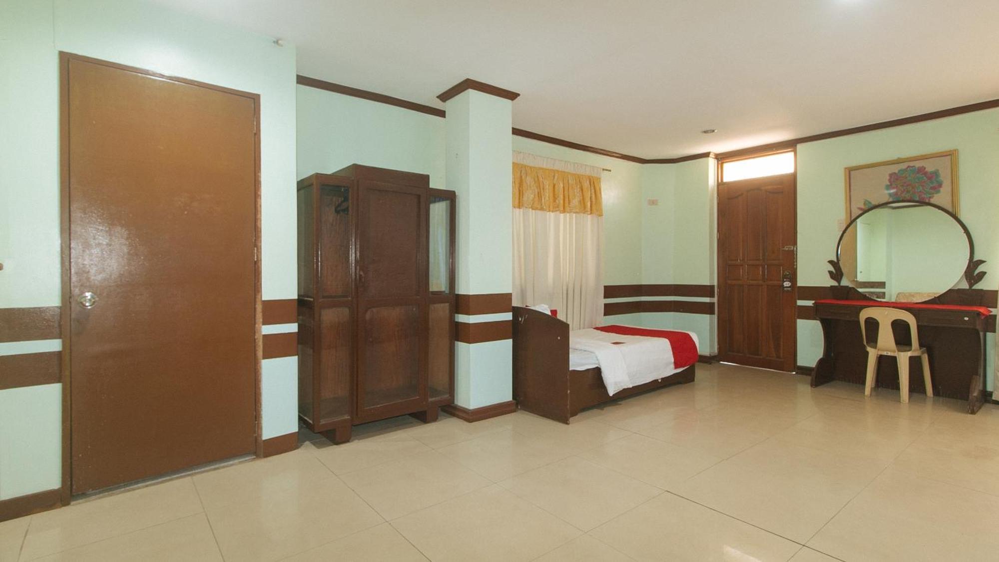 Reddoorz At Maanyag Pension House Mandaue Cebu Kültér fotó
