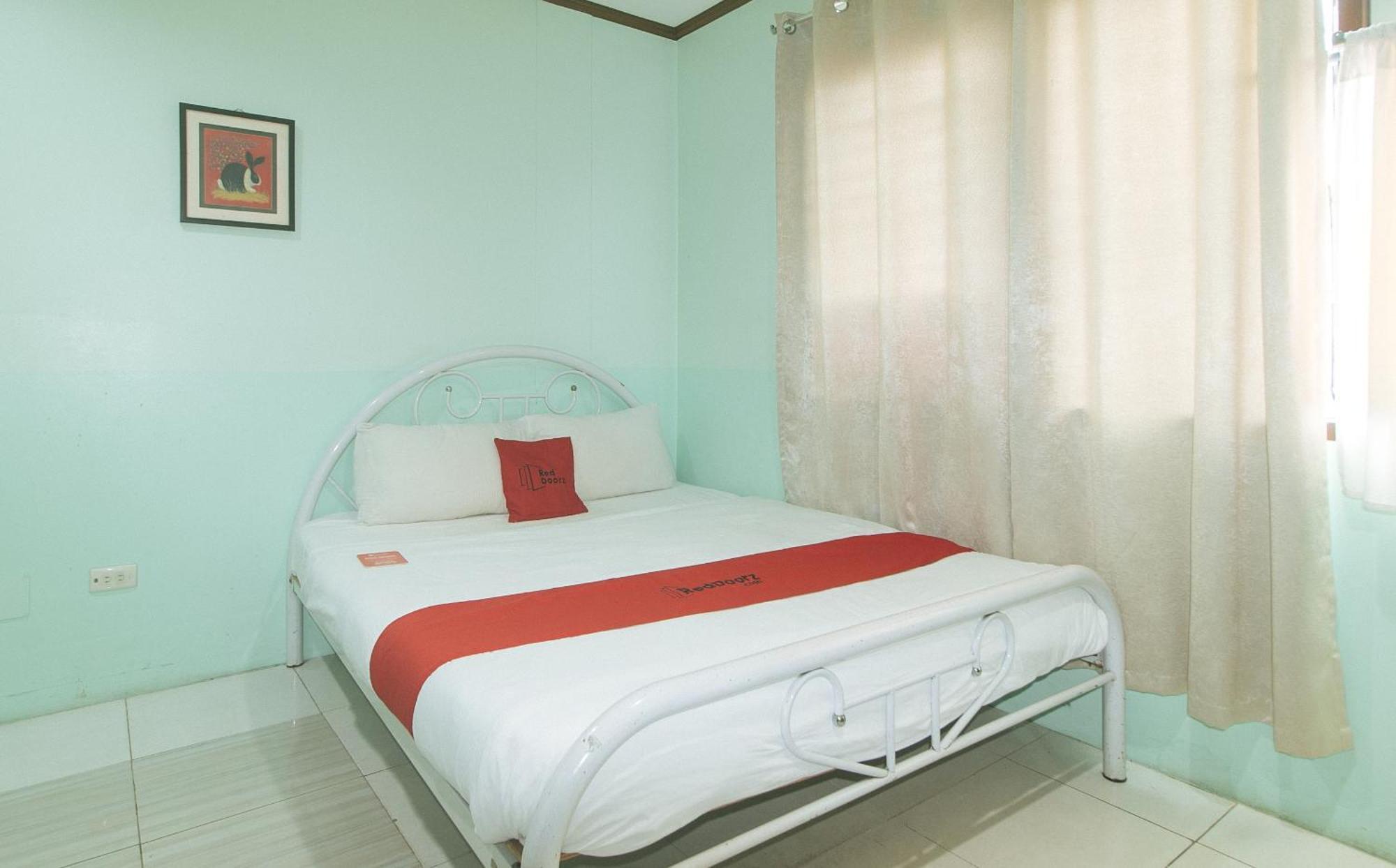 Reddoorz At Maanyag Pension House Mandaue Cebu Kültér fotó