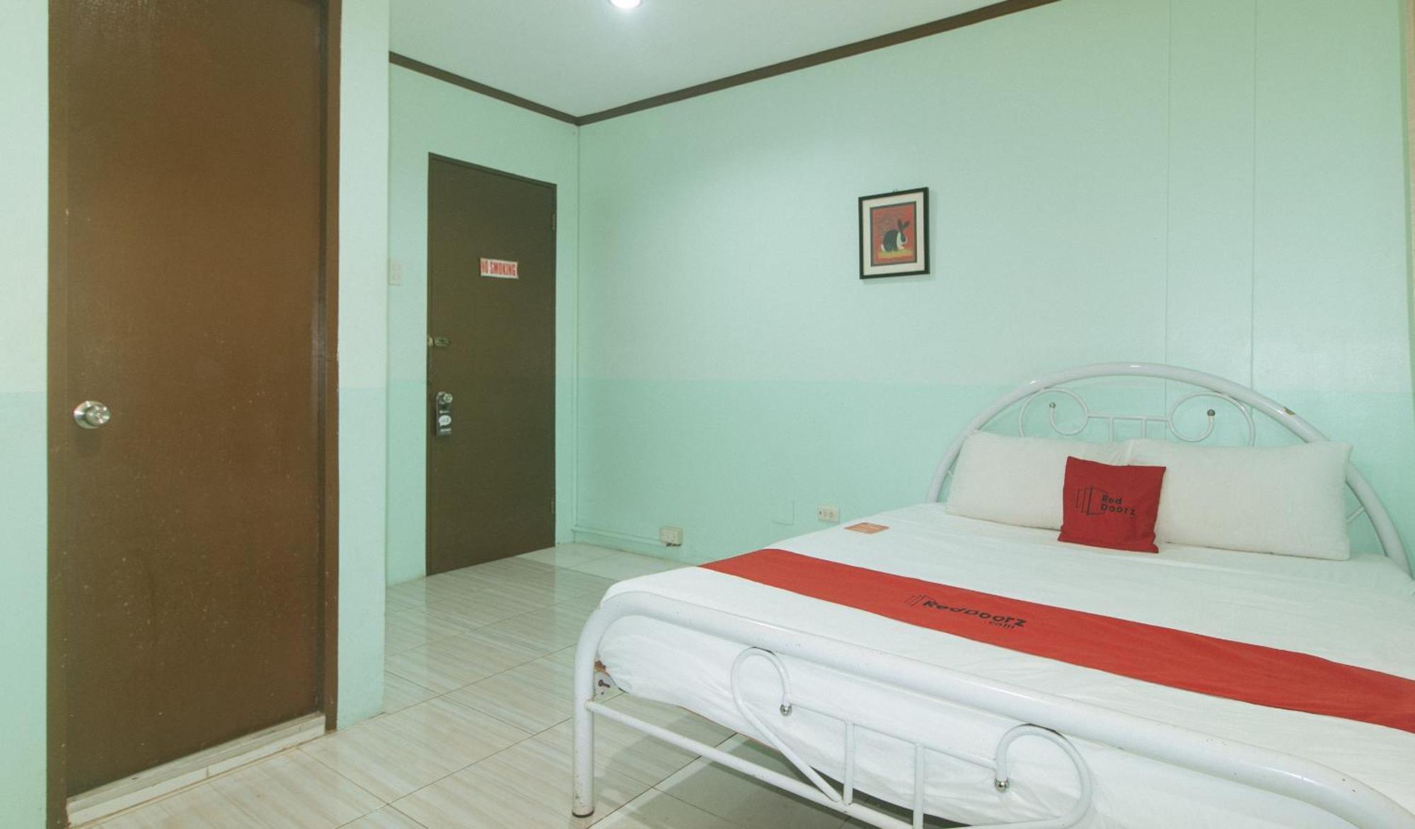 Reddoorz At Maanyag Pension House Mandaue Cebu Kültér fotó