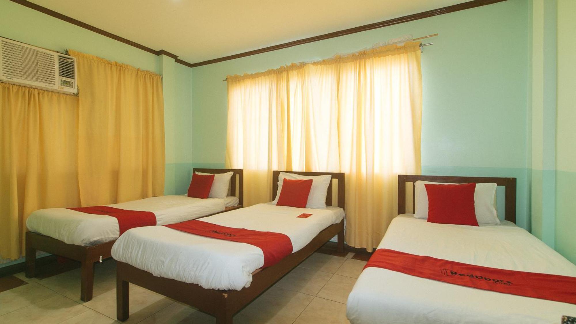 Reddoorz At Maanyag Pension House Mandaue Cebu Kültér fotó